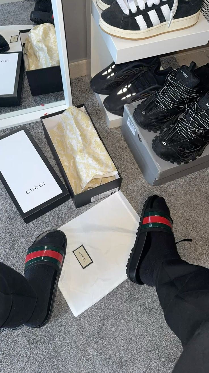 GUCCI SLIDES